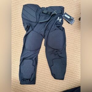 Under Armour Men's Black Athletic padded long shorts